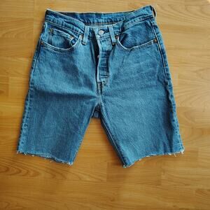 Levi’s 501 Cutoff Shorts Women’s Size 26 – Dark Wash, 8” Inseam, Raw Hem